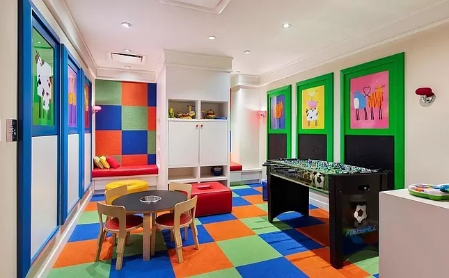 250 East 53rd Street, Unit 2702 Manhattan, NY 10022 - Photo 13 of 15