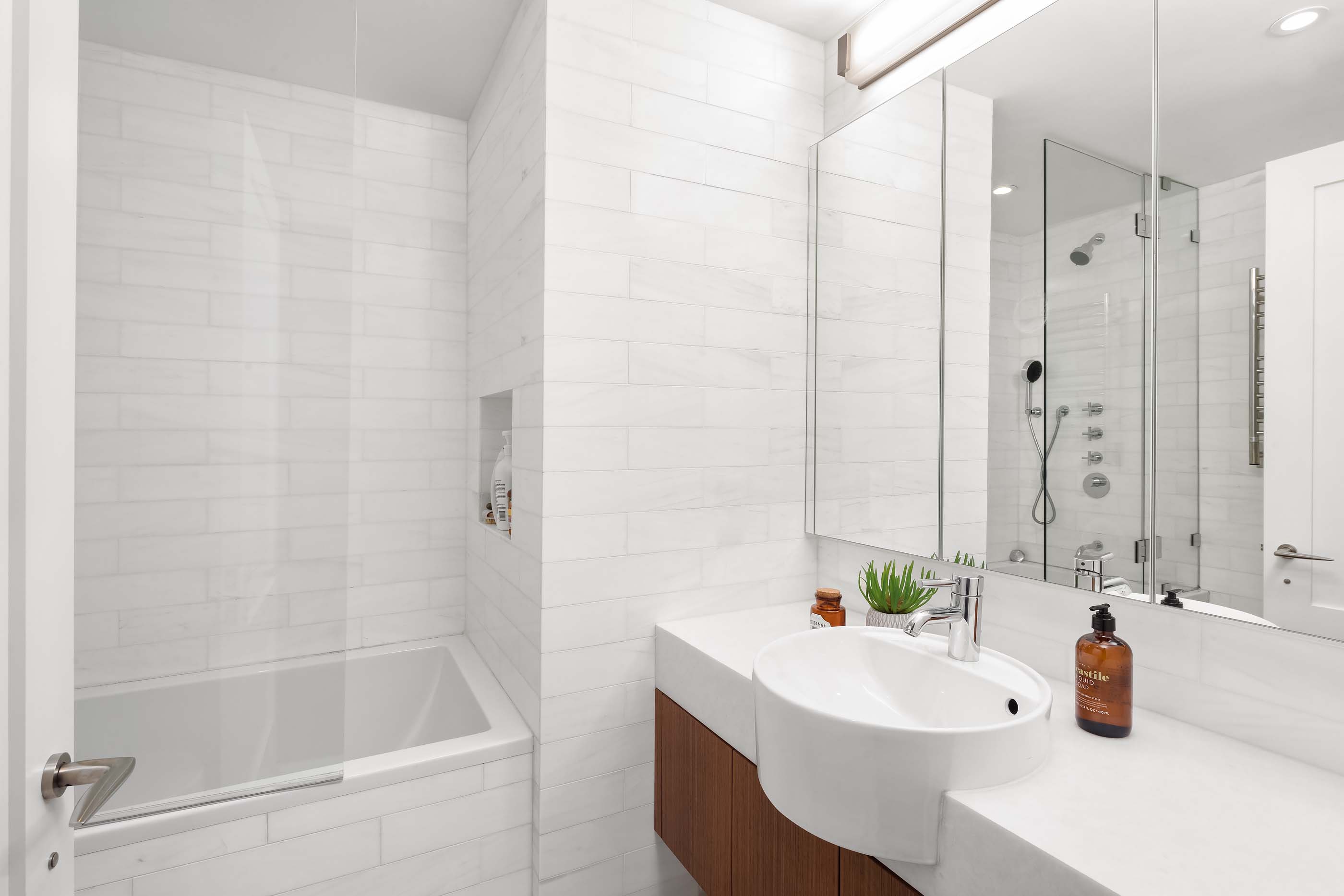 30 West 63rd Street, Unit 28D Manhattan, NY 10023 - Photo 26 of 41