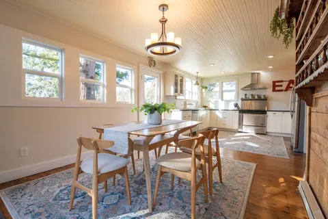 $1,175,000 | 8931 Oak Grove Avenue, Sebastopol, CA 95472