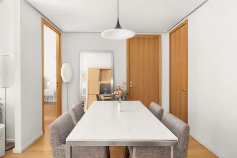 $1,950,000 | 565 Broome Street, Unit N5E | Hudson Square