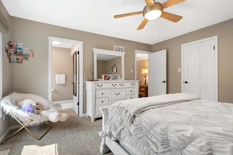 $1,995,000 | 13352 Weston Park Drive, St. Louis, MO 63131