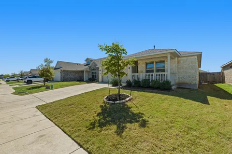 $299,900 | 12425 Ostrich Trail, Manor, TX 78653