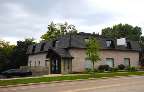 $3,000 | 422 North Wisconsin Street, Elkhorn, WI 53121