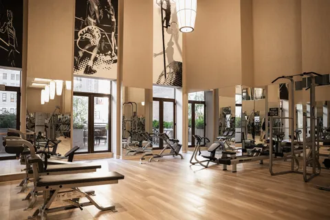 $599,000 | 20 West Street, Unit 36E | Financial District