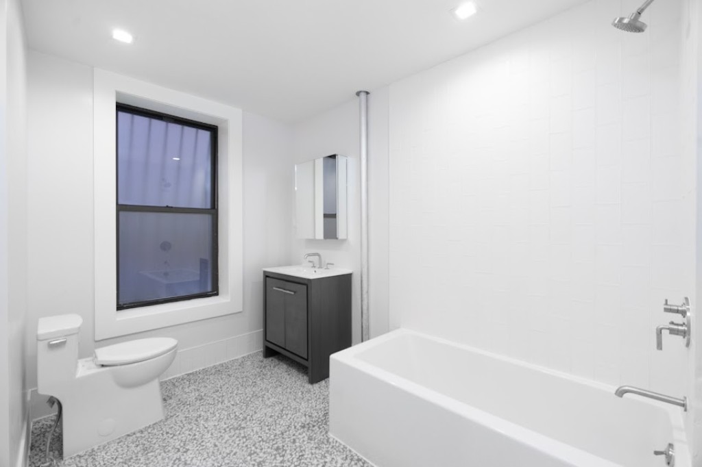 45 Argyle Road, Unit 1B Brooklyn, NY 11218 - Photo 4 of 7