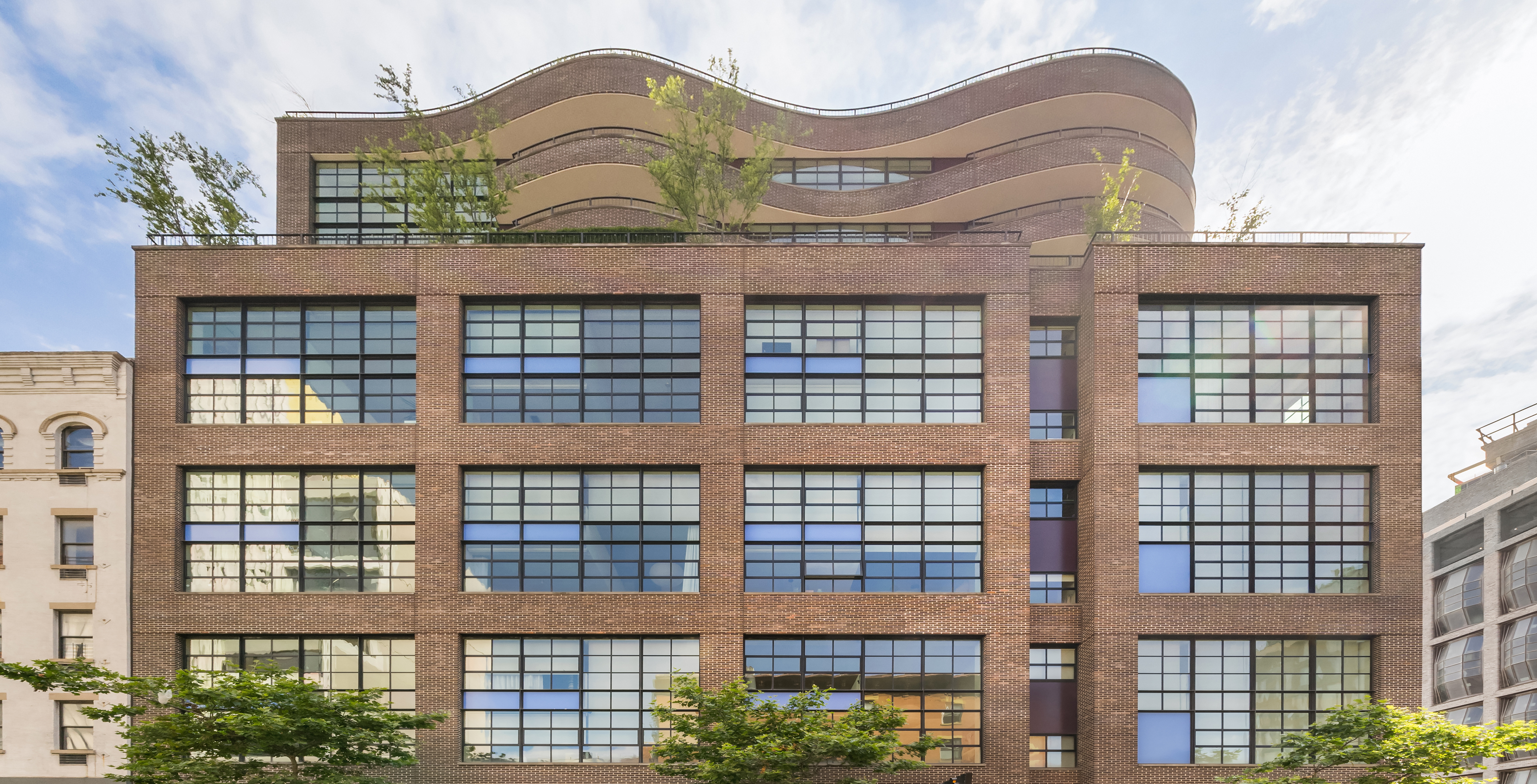 456 West 19th Street, Unit PHH Manhattan, NY 10011 - Photo 13 of 15 a front view of a building