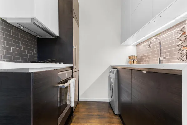 $515,000 | 86 Essex Street, Unit 2C, Jersey City, NJ 07302