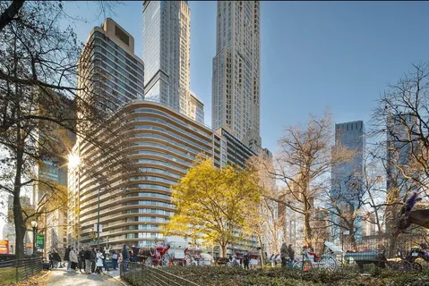 $949,000 | 200 Central Park South, Unit 18L | Central Park South