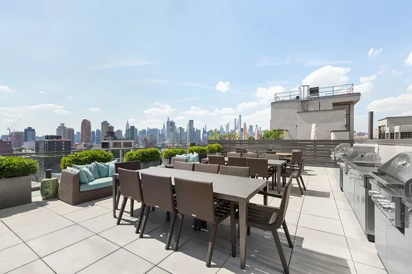 $3,500 | 22-18 Jackson Avenue, Unit 614 | Long Island City