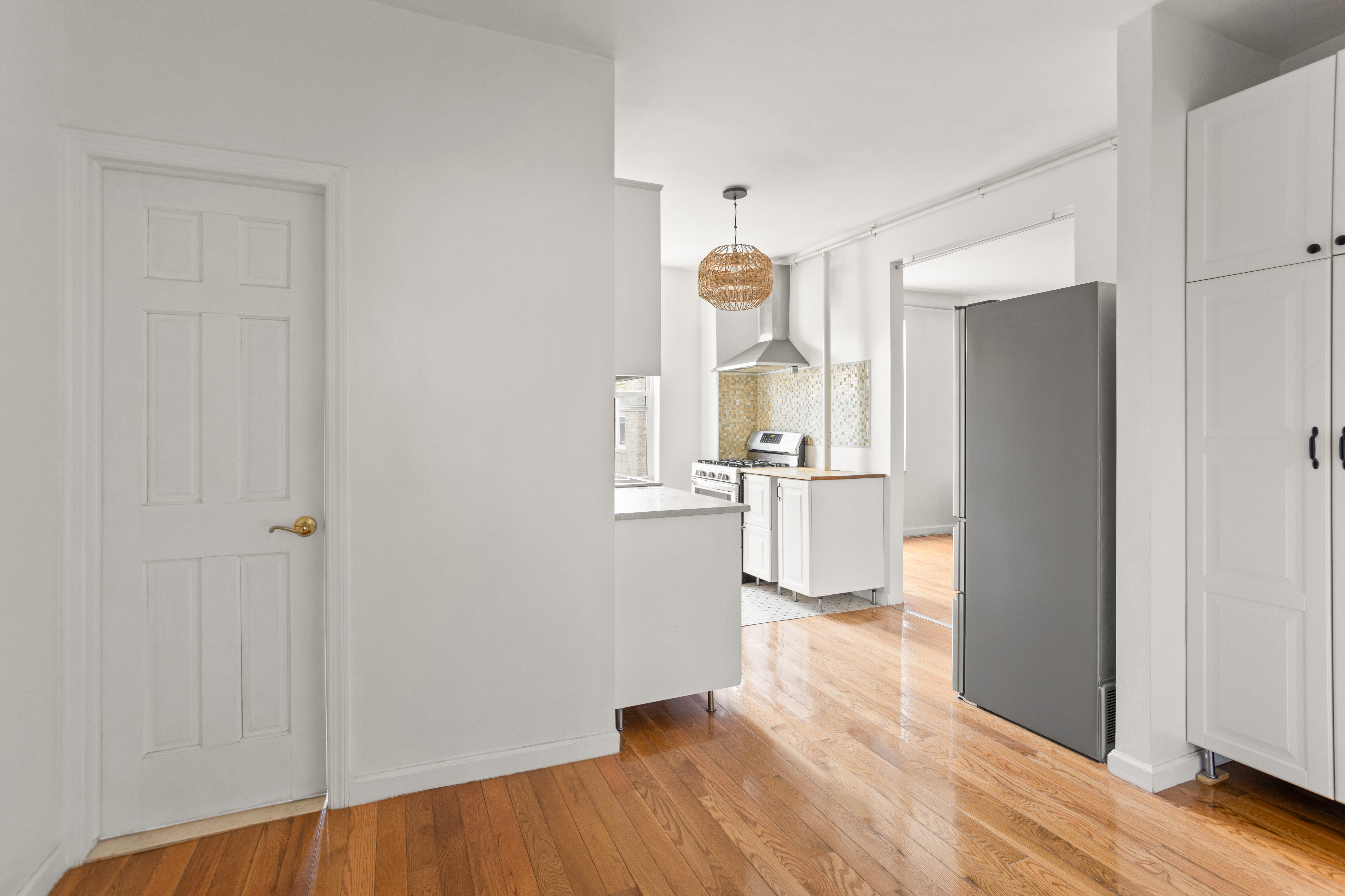 45-08 40th Street, Unit D51 Queens, NY 11104 - Photo 2 of 10