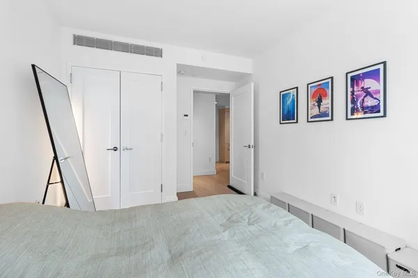 $875,000 | 37-14 34th Street, Unit N3E | Long Island City