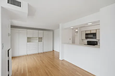 $269,000 | 2111 Wisconsin Avenue Northwest, Unit 524, Washington, DC 20007