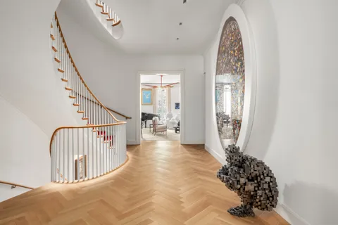 $49,995,000 | 18 East 80th Street | Upper East Side
