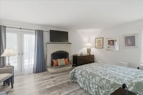 $1,851,000 | 121 Montauk Highway, Quogue, NY 11959