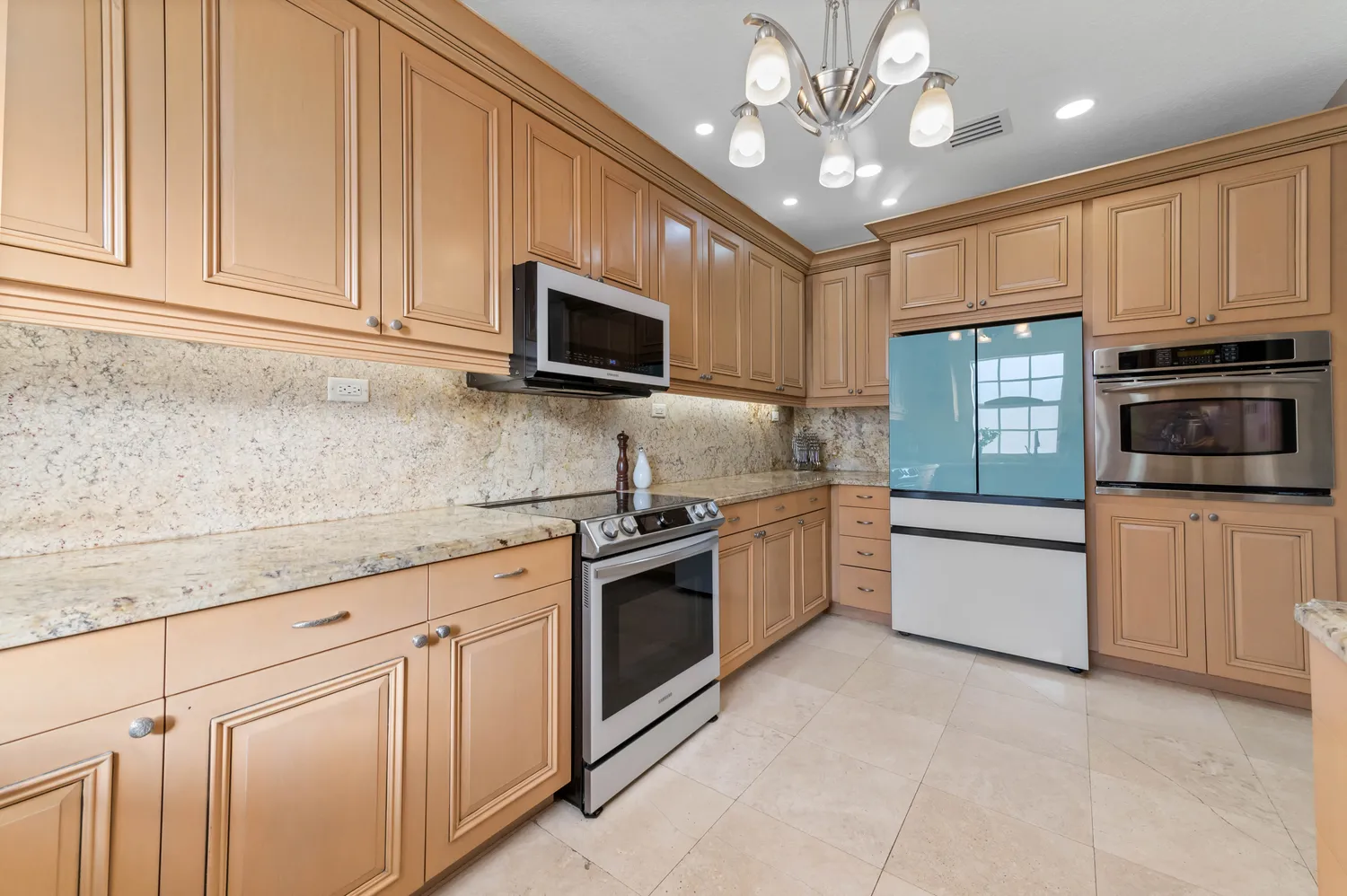 $1,700,000 | 746 West Palmetto Park Road, Boca Raton, FL 33486