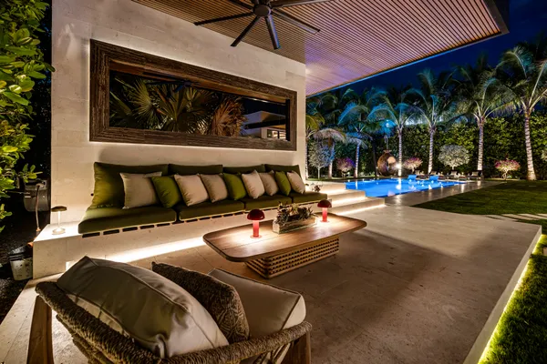 $4,900,000 | 967 Northeast 78th Street, Miami, FL 33138