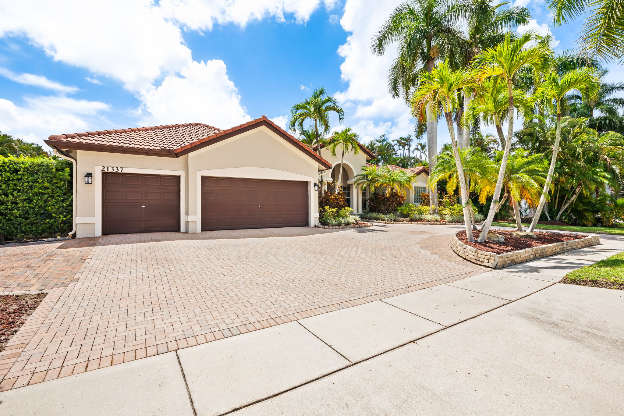 21337 Rock Ridge Drive Boca Raton, FL 33428 - Photo 3 of 39 Gallery Image 3