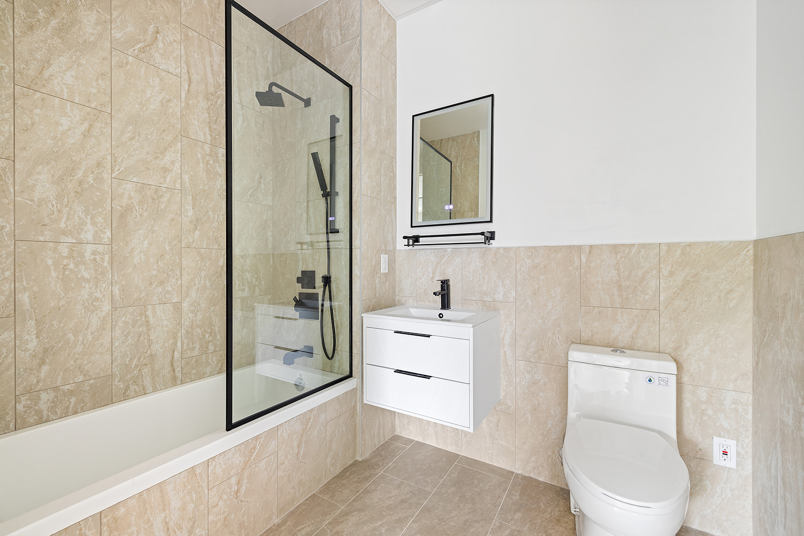 228 Vanderbilt Avenue, Unit 3C Brooklyn, NY 11205 - Photo 4 of 7