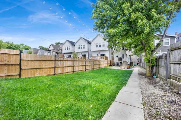 $4,500 | 1626 North Spaulding Avenue, Chicago, IL 60647