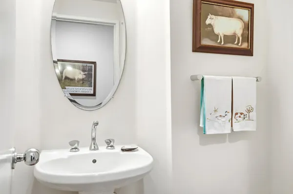 $1,495,000 | 2115 3rd Street, Unit 102, Santa Monica, CA 90405