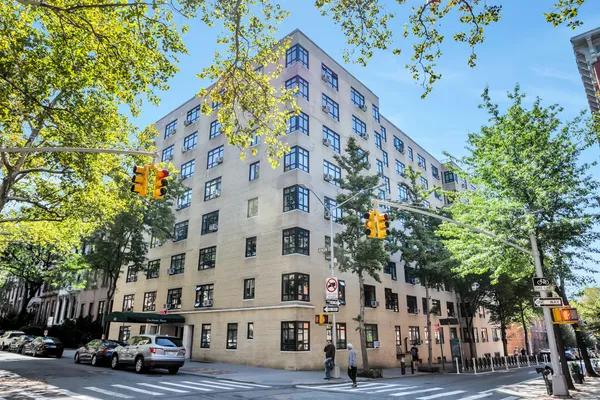 $5,200 | 100 Remsen Street, Unit 7C | Brooklyn Heights