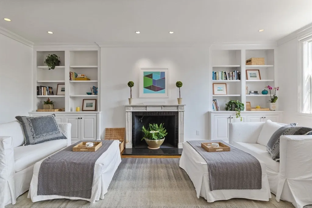 $5,500 | 80 Beacon Street, Unit 9, Boston, MA 02108