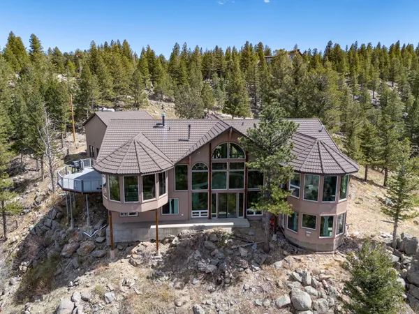 $2,100,000 | 323 Overlook Lane, Boulder, CO 80302