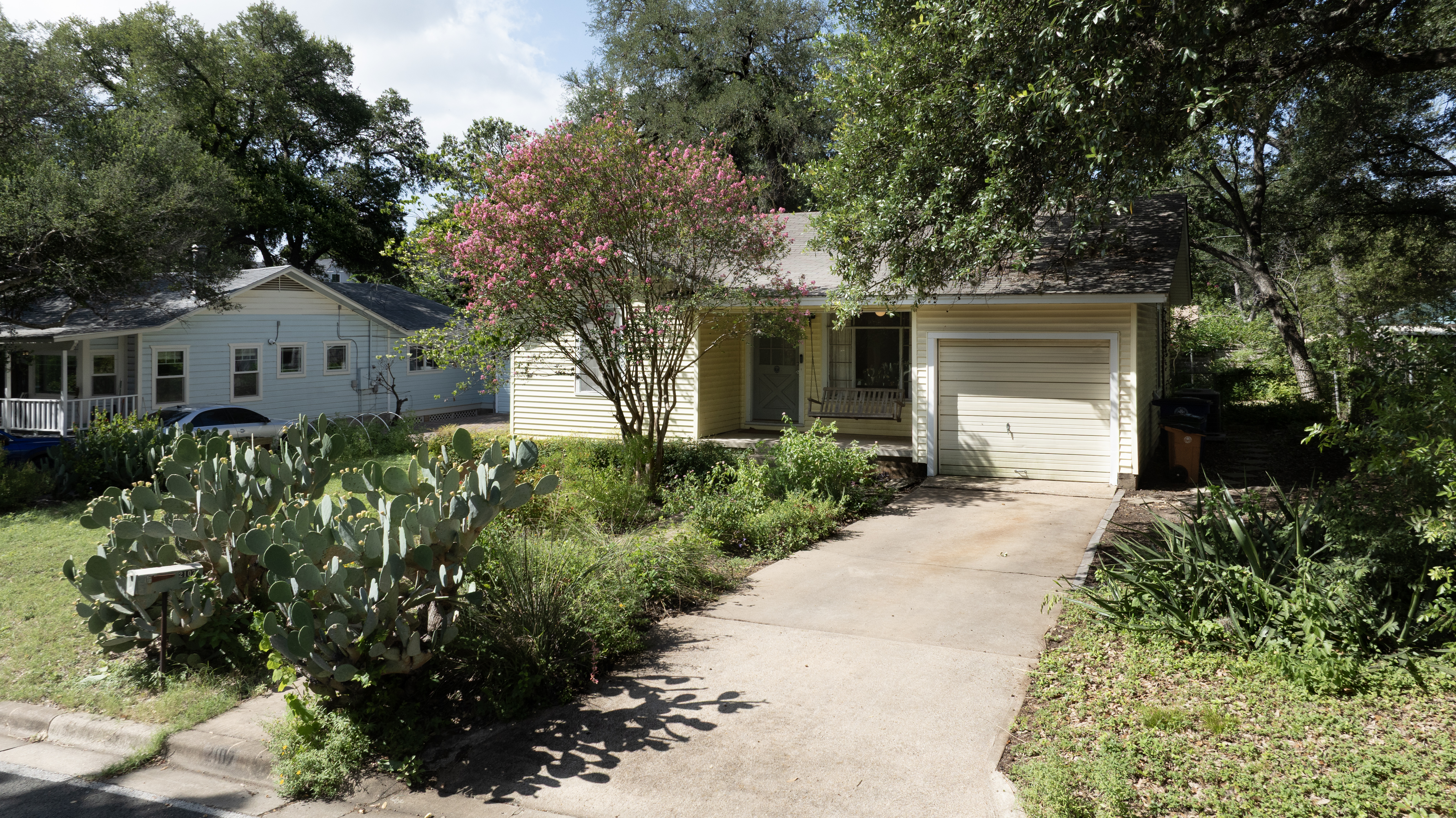 2107 Rabb Glen Street Austin, TX 78704 - Photo 7 of 30