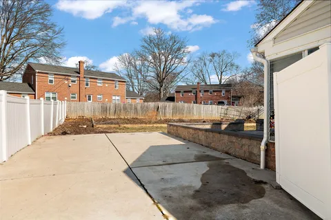 $489,900 | 2407 Larkwood Drive, Wilmington, DE 19810