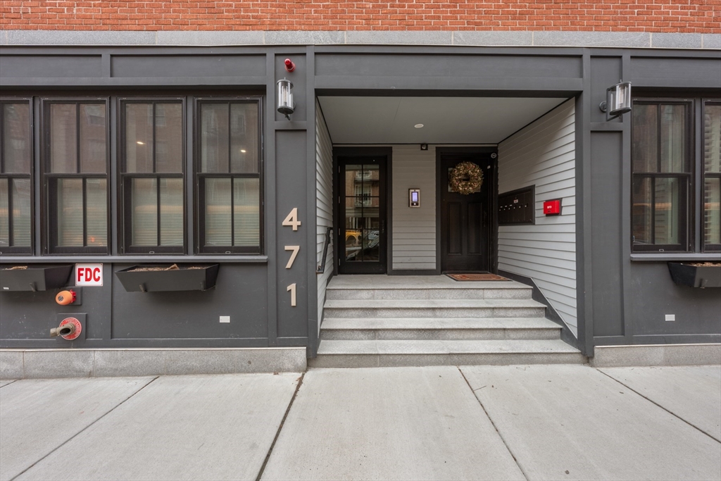 471 Hanover Street, Unit 2 Boston, MA 02109 - Photo 15 of 16