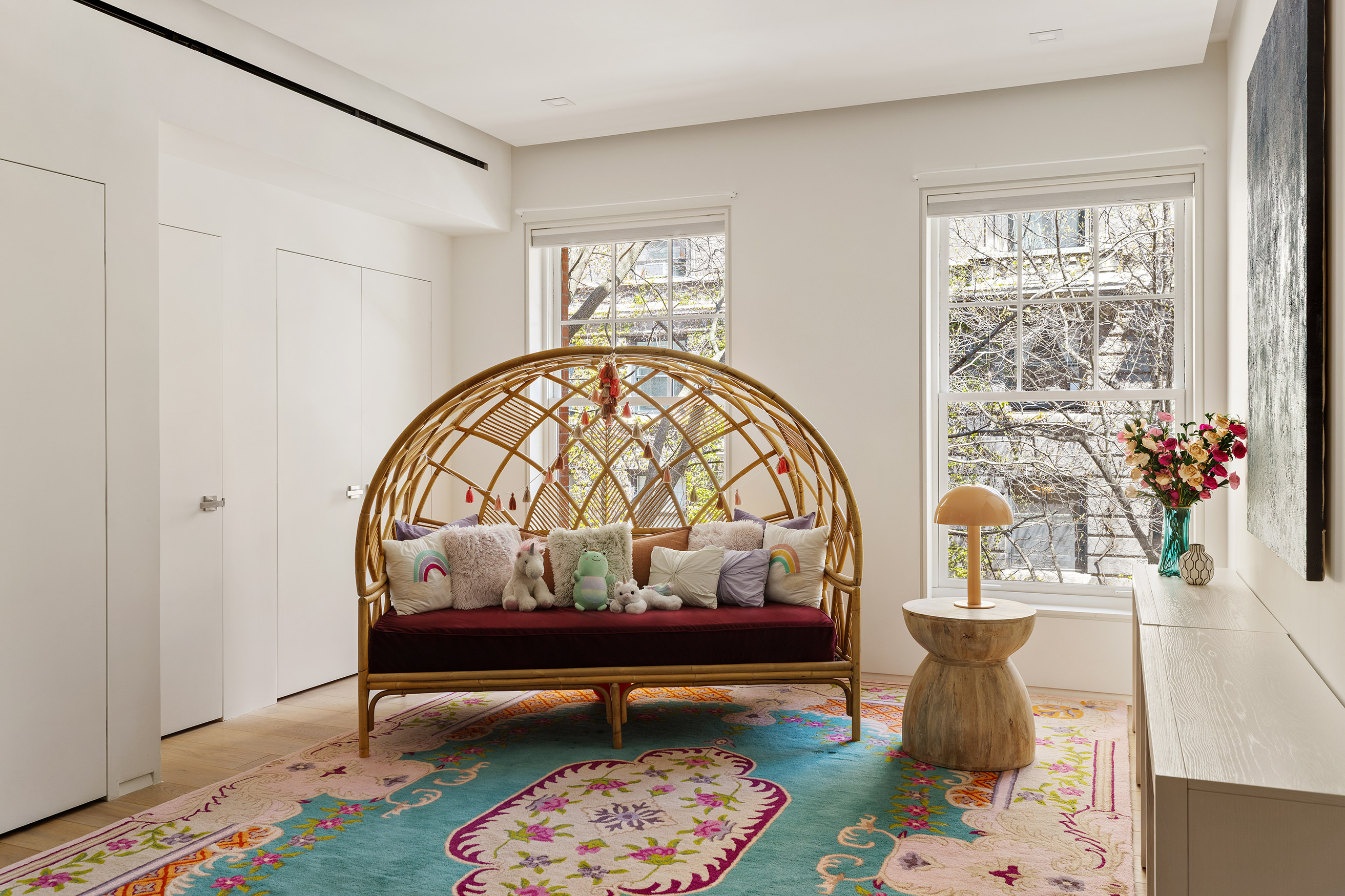 272 West 91st Street Manhattan, NY 10024 - Photo 20 of 30 a living room with furniture and a potted plant
