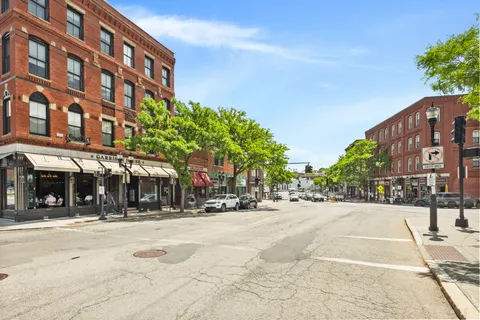 $949,000 | 34 Station Street, Unit 3, Brookline, MA 02445