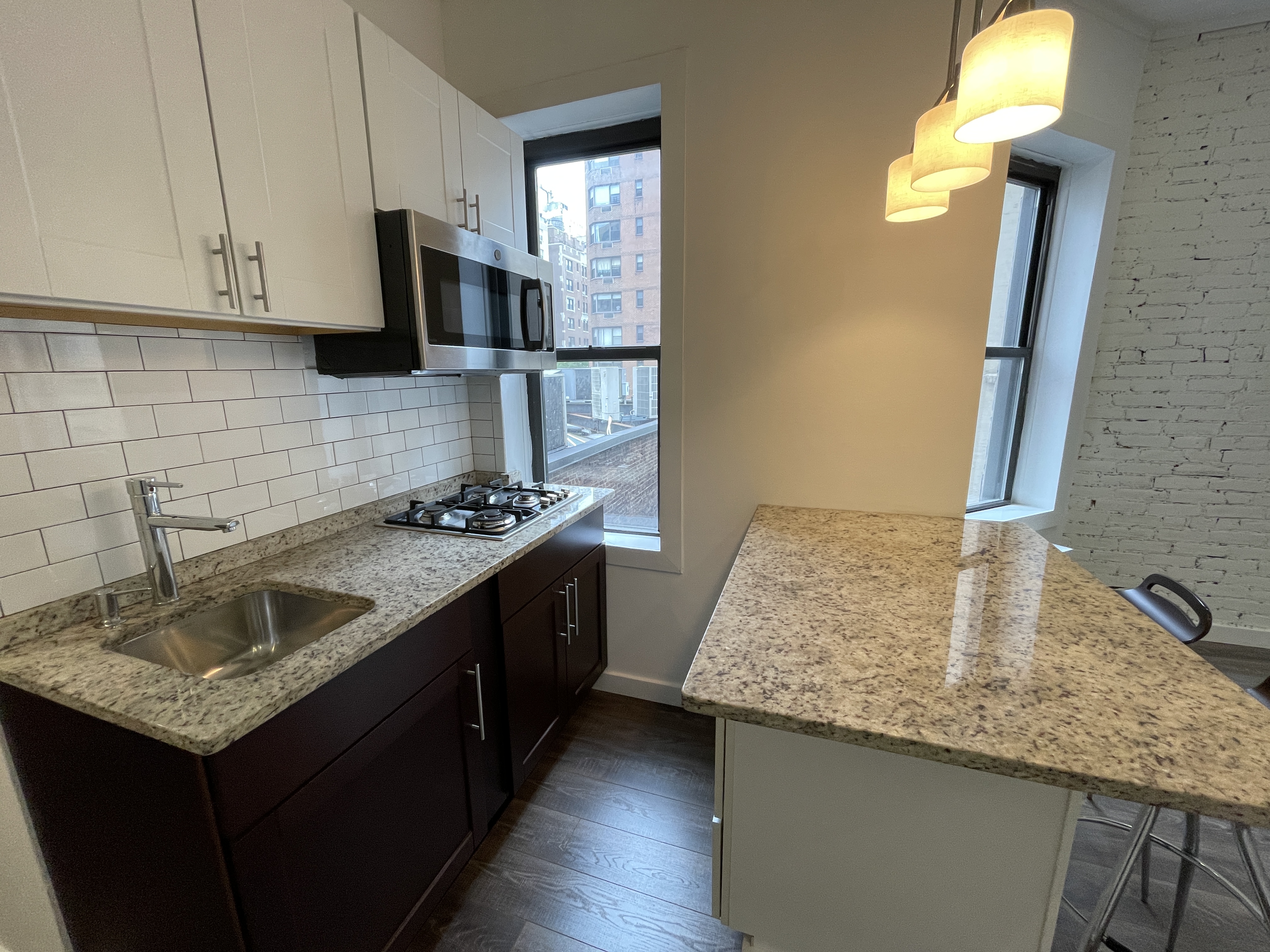 128 East 83rd Street, Unit 3B Manhattan, NY 10028 - Photo 3 of 10