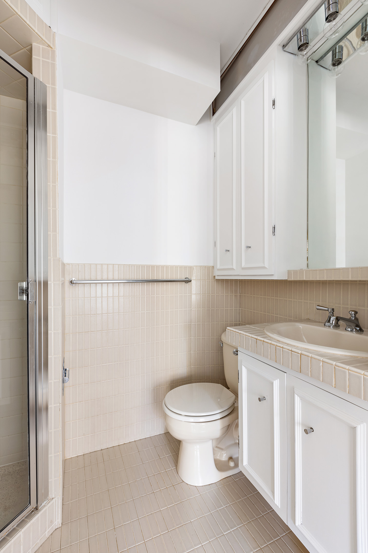 241 Waverly Place, Unit TRIPLEX Manhattan, NY 10014 - Photo 13 of 16