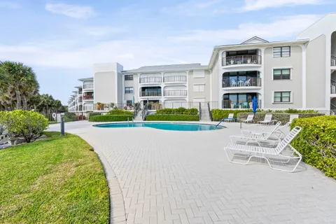 $350,000 | 5300 Highway A1A, Unit 401, Vero Beach, FL 32963