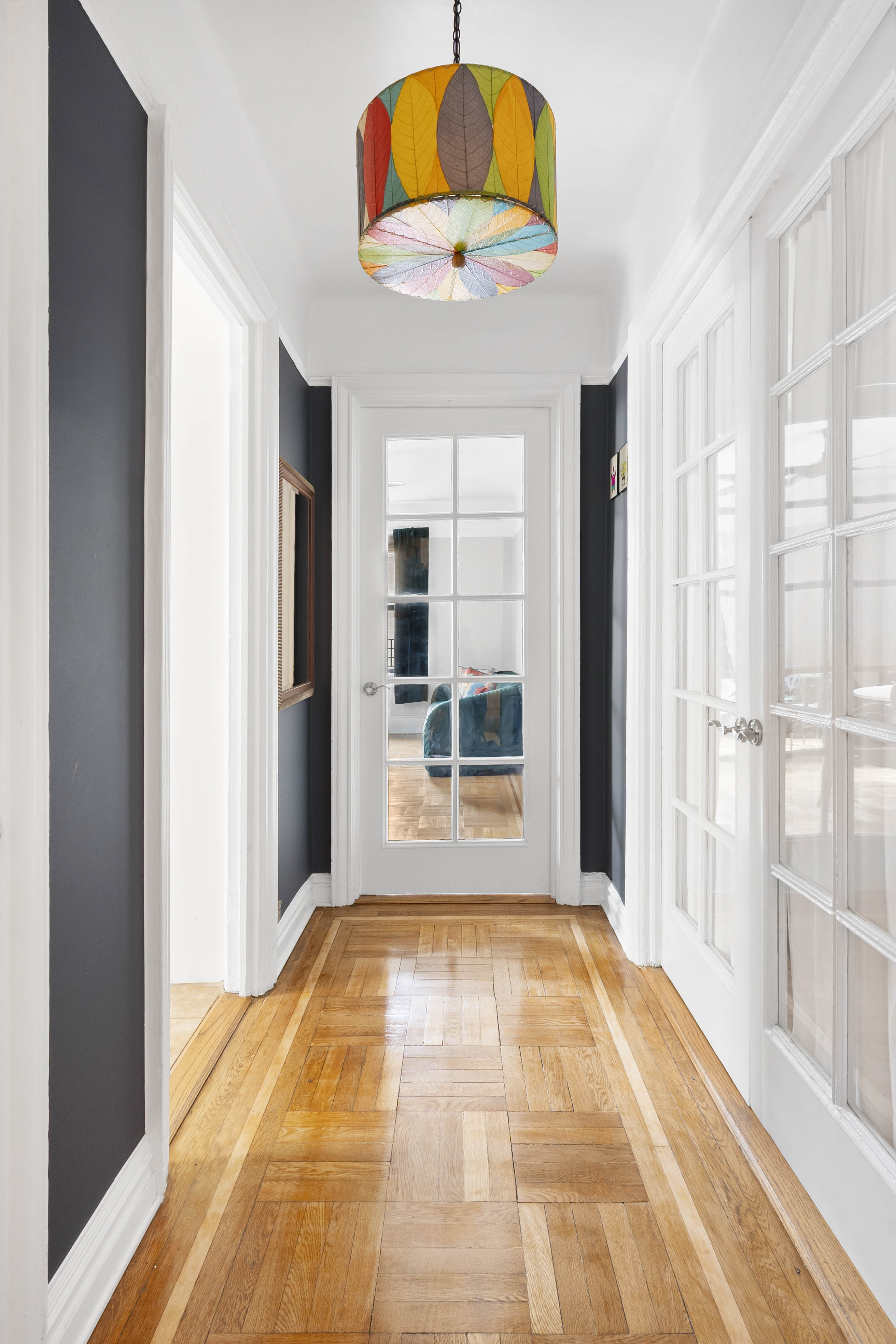 371 Fort Washington Avenue, Unit 6C Manhattan, NY 10033 - Photo 3 of 11 a view of a room with a bathtub and windows
