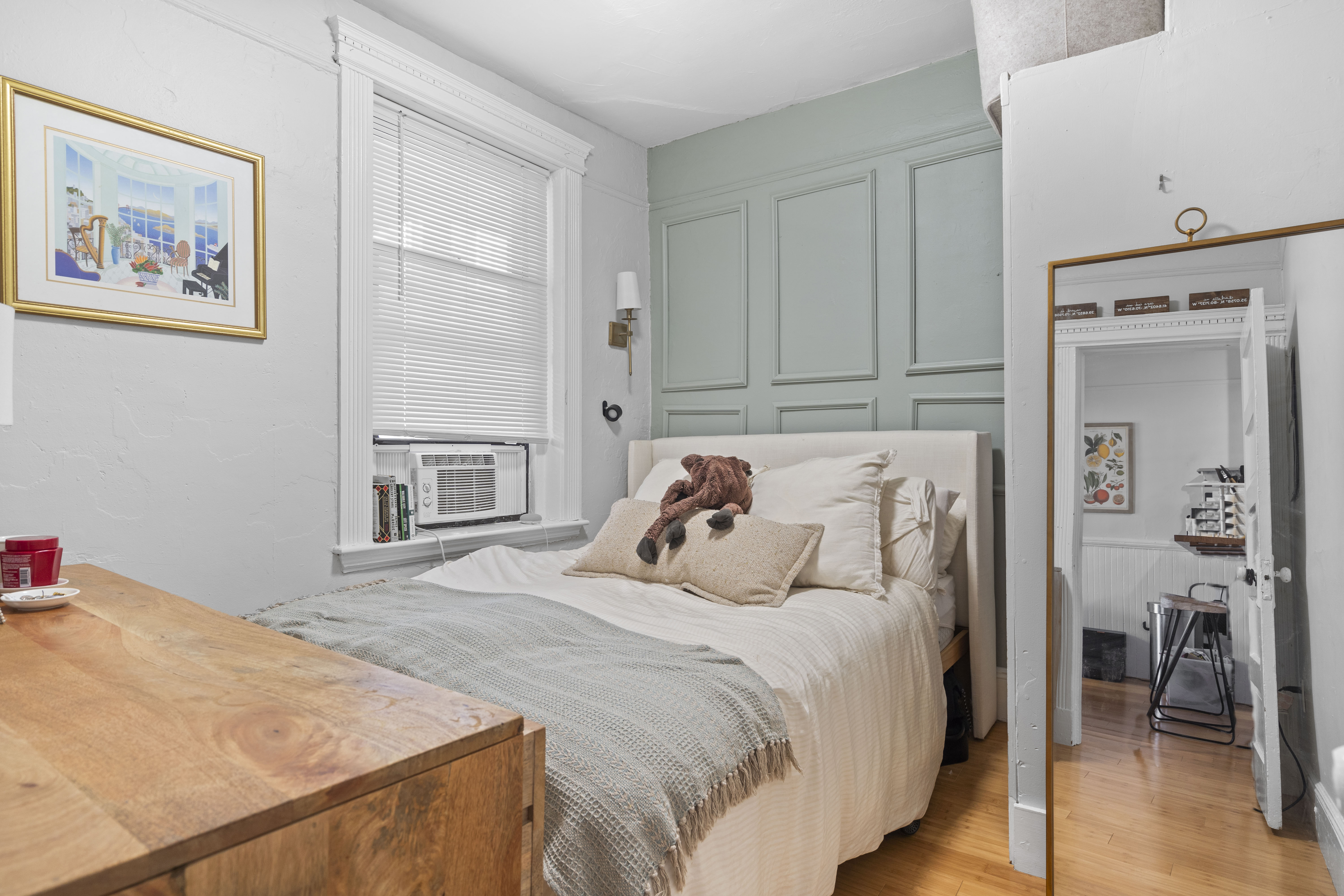 577 Tremont Street Boston, MA 02118 - Photo 4 of 8