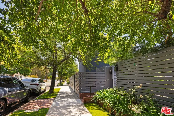 $5,995 | 535 Beloit Avenue, Los Angeles, CA 90049