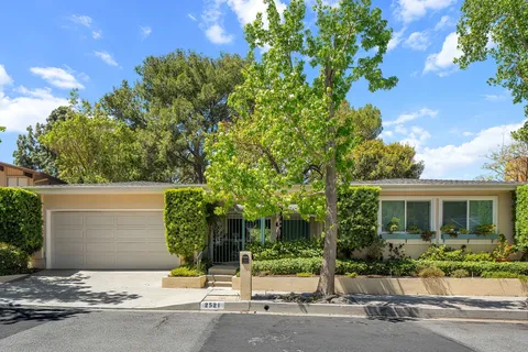 $2,499,000 | 2521 La Condesa Drive, Los Angeles, CA 90049