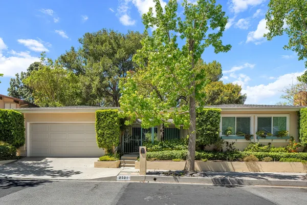 $2,499,000 | 2521 La Condesa Drive, Los Angeles, CA 90049