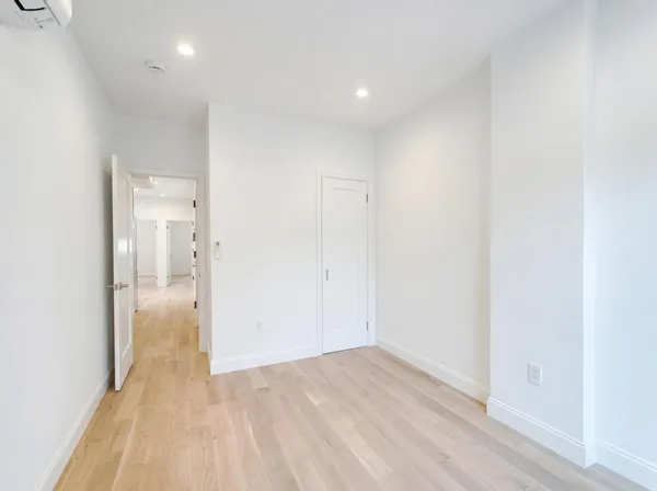 $8,000 | 231 East 60th Street, Unit 2 | Lenox Hill