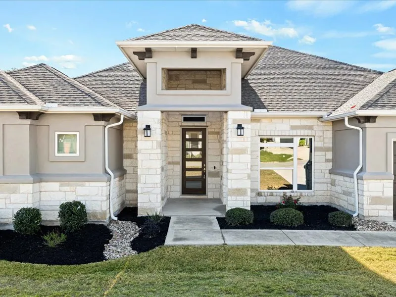 $825,000 | 227 Bridge Water Loop, Dripping Springs, TX 78620