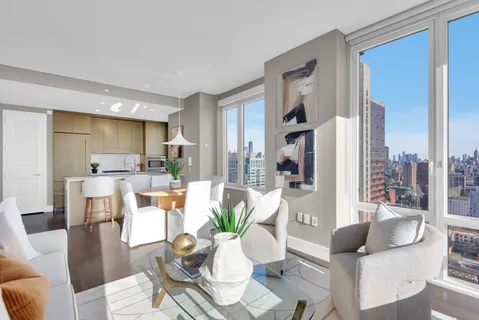 $1,635,000 | 388 Bridge Street, Unit 39G | Downtown Brooklyn
