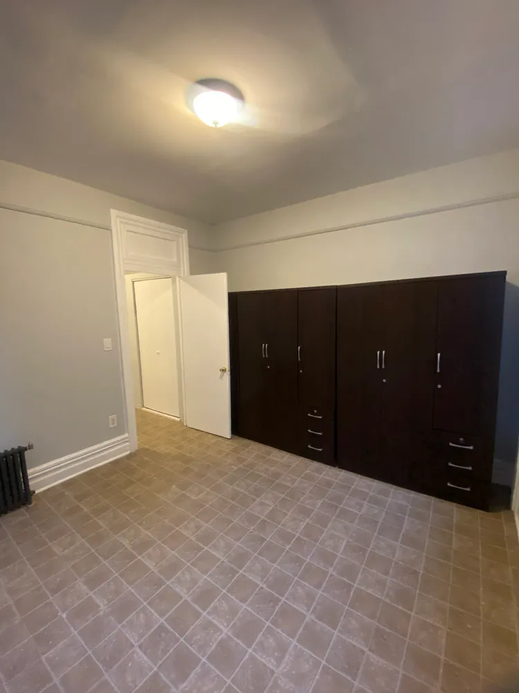 $1,781 | 40-11 25th Avenue, Unit 10 | Astoria