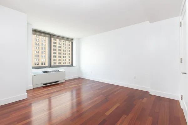 $8,900 | 30 West Street, Unit 15B | Battery Park City