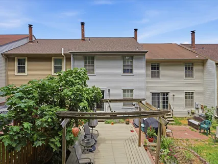$625,000 | 5742 Burke Towne Court, Burke, VA 22015