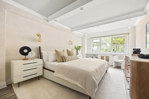 $3,490,000 | 69 West 9th Street, Unit 2B | Greenwich Village