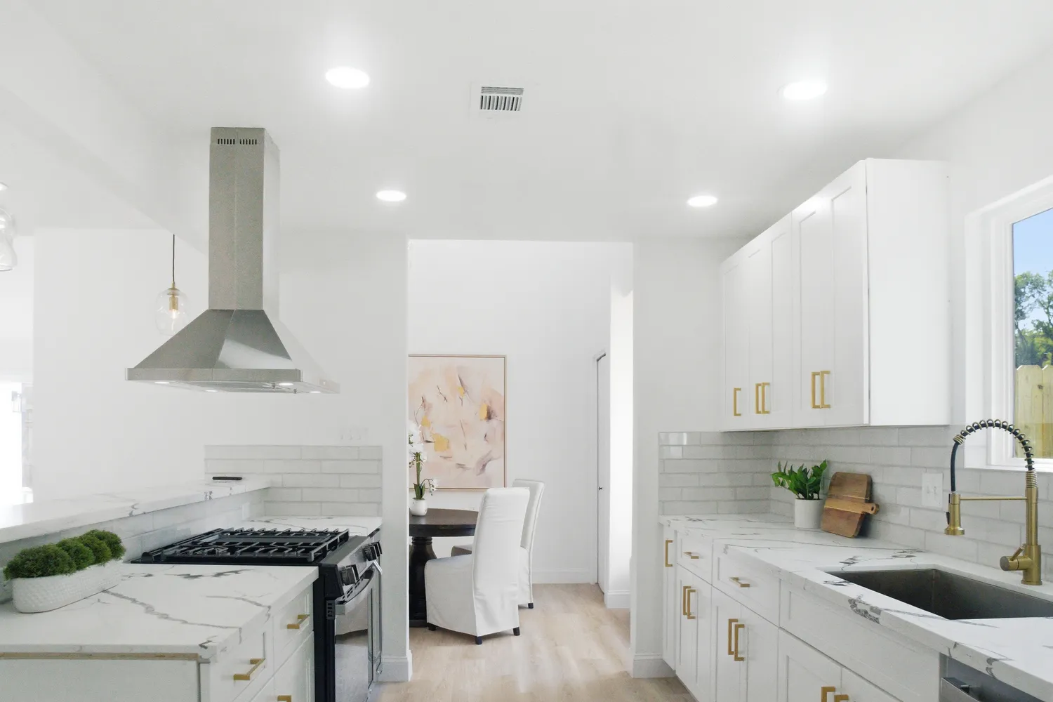 $450,000 | 6207 Rollingbrook Drive, Houston, TX 77096