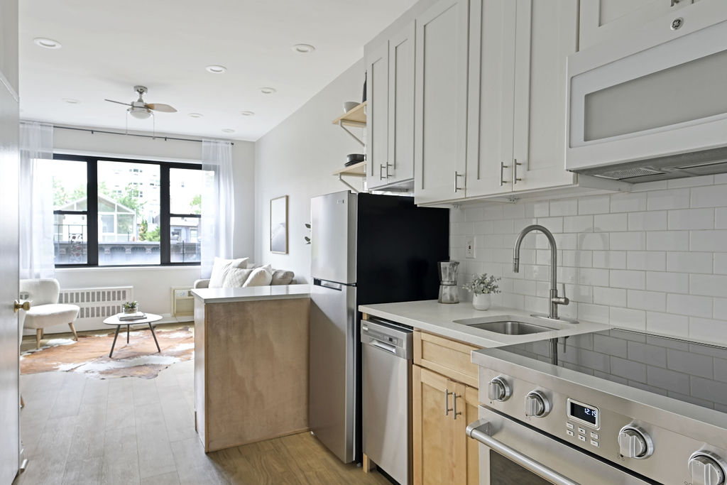 444 East 87th Street, Unit 5D Manhattan, NY 10128 - Photo 2 of 10 Gallery Image 2