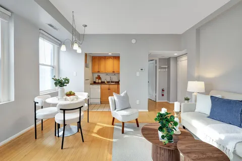 $299,000 | 1133 13th Street Northwest, Unit 704, Washington, DC 20005